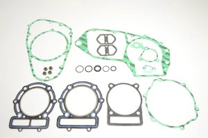 ATHENA KOMPLET USZCZELEK (BEZ USZCZELNIACZY SILNIKOWYCH) HUSQVARNA TE 400 '01-'04, TE 570 '01'-04, SMR 570 01'-'04 (DWIE USZCZELKI GŁOWICY) (400+570)