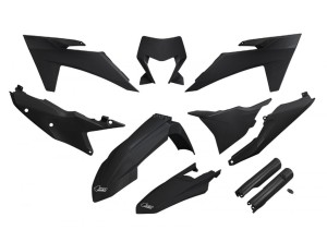 UFO KOMPLET PLASTIKÓW (FULL KIT) Z OSŁONAMI TELESKOPÓW (AMORTYZATORÓW) KTM EXC 150 / 250 / 300 TBI '24-'25, EXC-F 250 / 350 / 450 / 500 '24-'25 KOLOR CZARNY