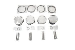 WOSSNER KOMPLET TŁOKÓW (SKUTER WODNY) KAWASAKI ULTRA LX '07-'19, STX 15-F '04-'19, STX 1500 '09-'10, SXR '17-'18 (STD. +0,02MM) (82,95MM) (12,50:1)