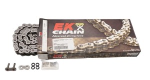 EK ŁAŃCUCH NAPĘDOWY EK525MVXZ2 120 QX-RING (DO 1000CCM) (41,8KN) (MADE IN JAPAN) (ZAKUWKA)