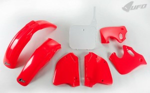 UFO KOMPLET PLASTIKÓW HONDA CR 125 '93-'94, CR 250 '92-'94 KOLOR OEM (CZERWONY/BIAŁY) (HO096E999)